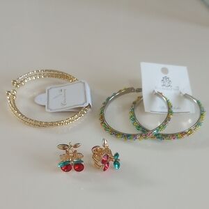 Bundle Of Jewelry & Accessory